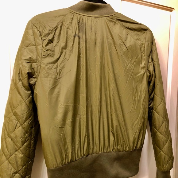 Womens Olive green Bomber jacket Size Sm - Picture 3 of 5